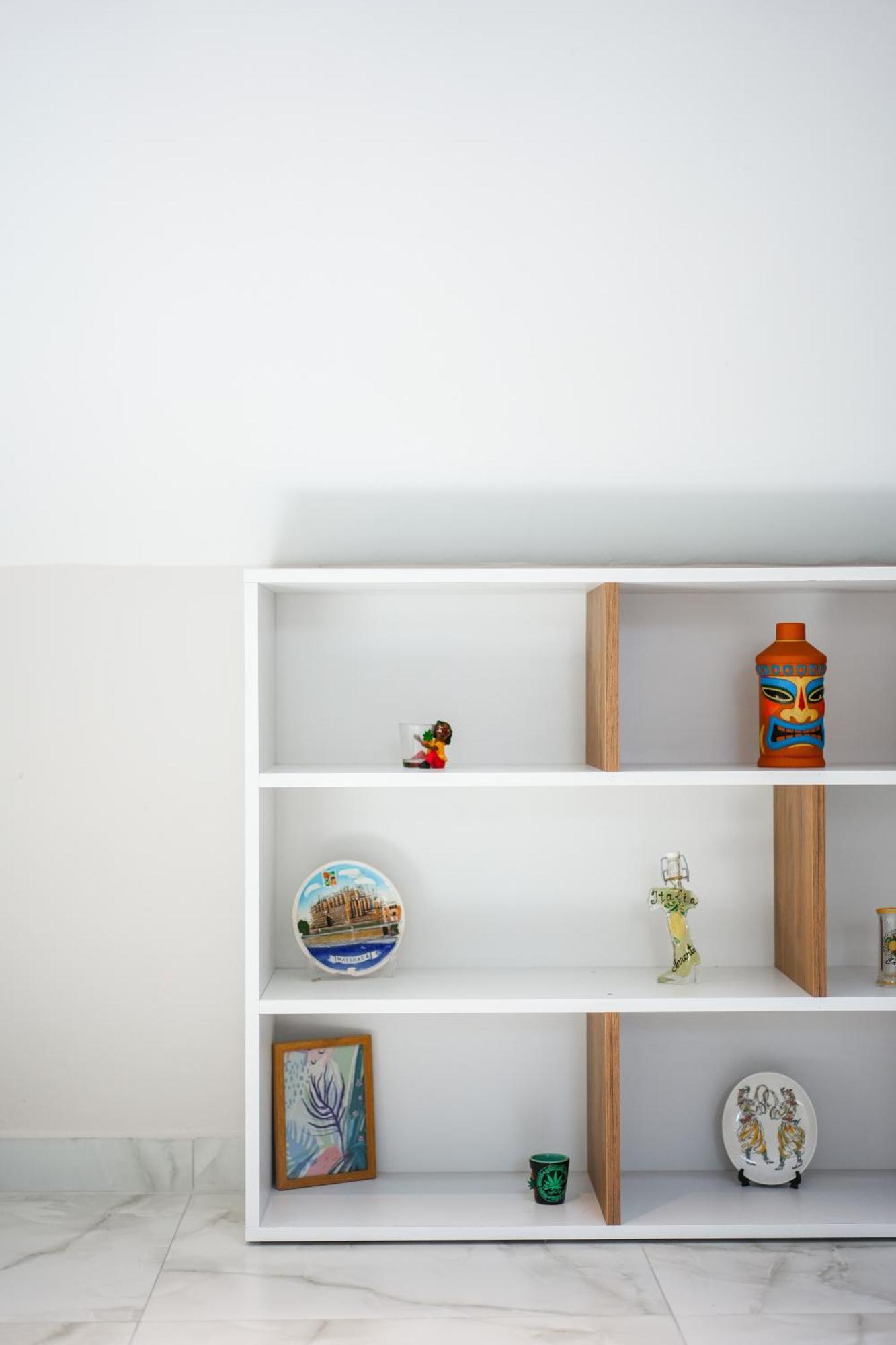 City Center Hideout - Studio Apartment Tirana Bagian luar foto
